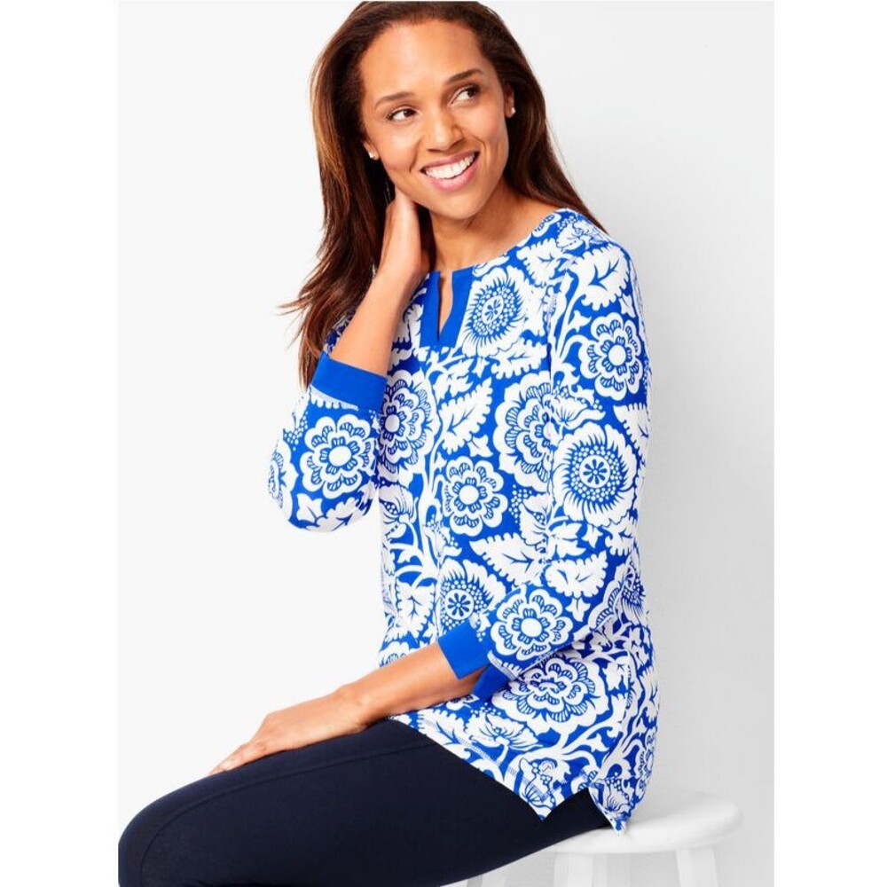 T by Talbots Floral Tunic Top sz L 3/4 Sleeve Blue Print Sun Protection UPF 50+